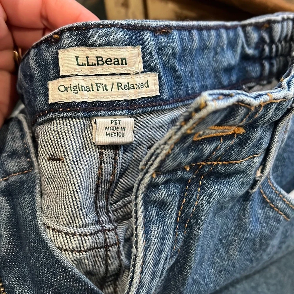 L.L. Bean Women's High Rise Jeans - Medium Blue Denim - Picture 3 of 10